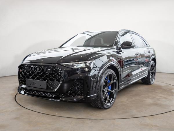 Audi RS Q8 SUV performance