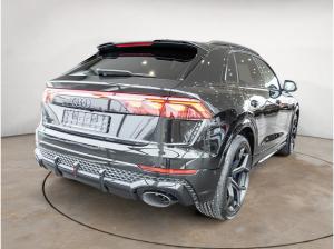 Audi RS Q8 SUV performance