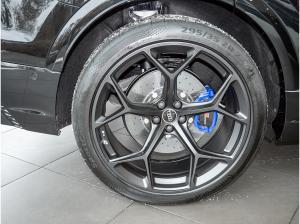 Audi RS Q8 SUV performance