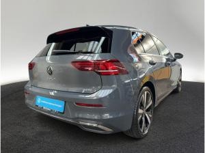 Volkswagen Golf 8 Style 1.5 eTSI DSG AHK LED+ ACC KAM ALU18