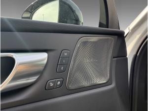 Volvo XC60 T6 Plus Dark+Neues Modell+Glasdach+Head-up