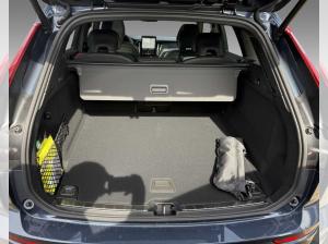 Volvo XC60 T8 Plus Black Edition+360°+HUD+Licht+Lagom