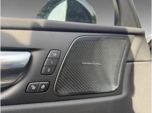Volvo XC60 T8 Plus Black Edition+360°+HUD+Licht+Lagom
