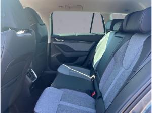 Skoda Octavia Combi Tour 2.0 TDI DSG AHK LED NAVI DAB
