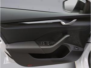 Skoda Octavia Combi Sportline 2.0 TDI DSG AHK NAVI LED