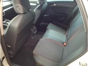 Seat Leon Sportstourer 2.0 TDI DSG FR-Line  NAVI LED