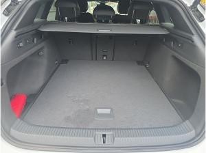 Volkswagen ID.7 Tourer Pro Navi AHK IQ.LIGHT - LED-Matrix-Scheinwerfer Sprachassistent DAB+