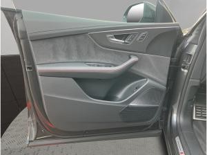 Audi RS Q8 Tiptronic / SOFORT VERFÜGBAR !