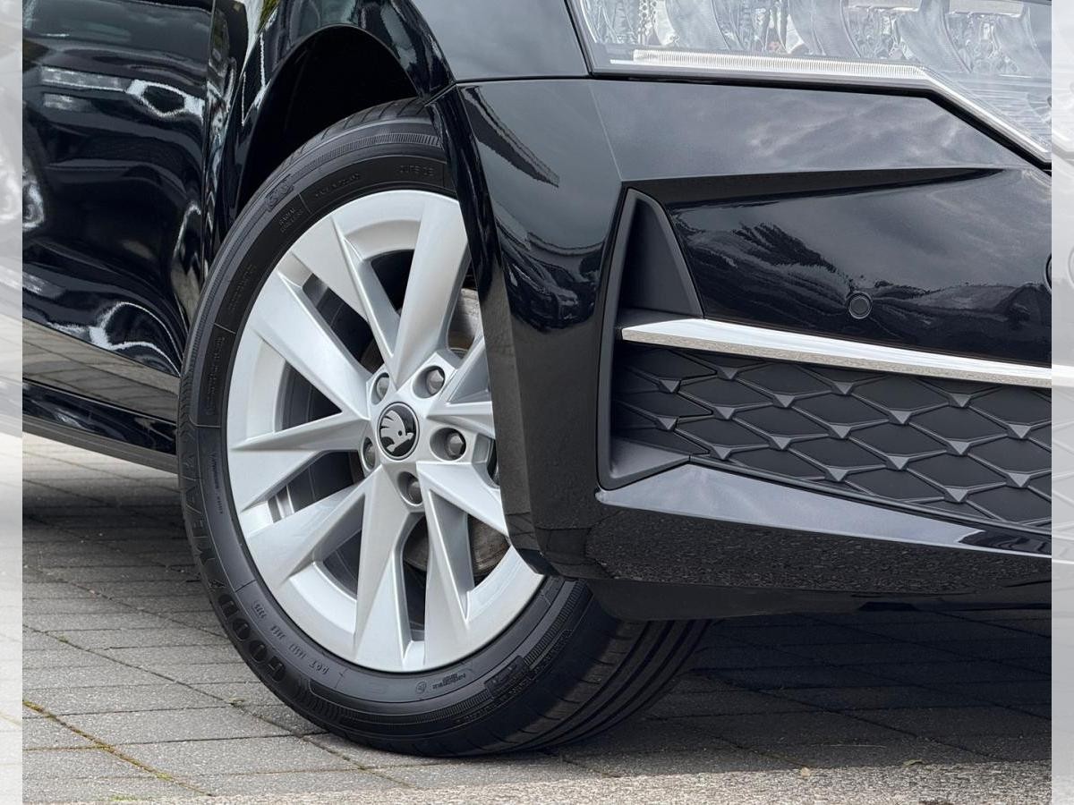 Skoda Octavia Combi SELECTION 2025 1.5 TSI mHEV 110kW DSG (UVP 45.772€/SOFORT) NAV/EASY.OPEN/ASSISTENZ/KAM/5J