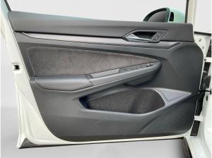 Volkswagen Golf R-Line 1,5 eTSI DSG AHK Kamera Navi