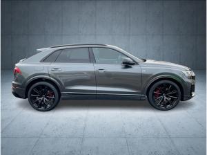 Audi Q8 SUV S line business TDI qu tiptr. PANO 23 HUD