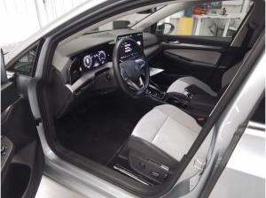 Volkswagen Golf 8 / 1.5 eTSI DSG STYLE WINTERRÄDER GATANTIE