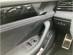 Volkswagen Passat Variant R-LINE 2.0TSI DSG 4M NP.81T ACC.5J-G.AHK.STHZG.HARMAN.KAMERA.NAVI