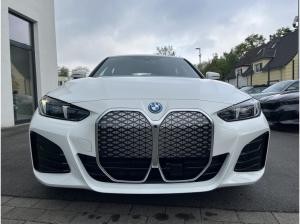 BMW i4 eDrive40 M Sport || 360° Head-Up ACC