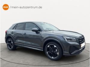 Audi Q2 S line 35 TDI Matrix competition Schwarz