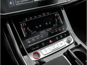 Audi RS Q8 Performance 305km/h AHK Pano blau plus