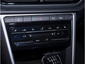 Volkswagen T-Roc 1,5 TSI Life NaviMedia LED-Plus Parkassist LMR