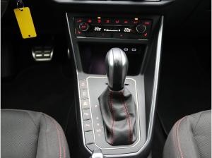 Volkswagen Polo GTI 2.0 TSI DSG / Navi, ParkAssi, LED, RFK