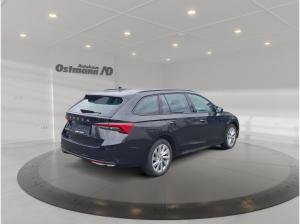 Skoda Octavia Combi 2.0 TDI Selection LED 360 ACC 4xSHZ