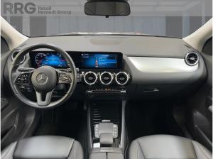 Mercedes-Benz GLA 180 d STYLE AUTOMATIK LED NAVI KAMERA