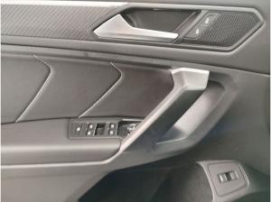 Volkswagen Tiguan Allspace 2.0 TDI DSG 4Motion R-Line Navi IQ.Light DAB+ FrontAssist