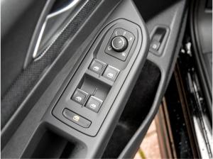 Volkswagen Golf VIII GTE FACELIFT Hybrid DSG ACC DCC AHK BLACK STYLE HEAD UP