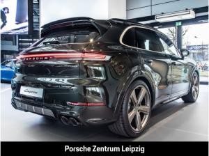 Porsche Cayenne Turbo E-Hybrid FnW dunkelolive PDCC Burmester SportDesign