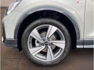 Audi Q2 S-LINE (2X) 35TFSI S-TRONIC NAVI RÜFA SHZ 18'' KOMFORTPAKET PLUS ASSISTENZP.PARKEN