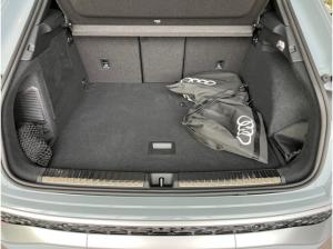Audi Q3 SUV e-hybrid S tronic KLIMA LED NAVI L