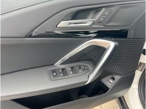 BMW iX1 xDrive30e Sofort Verfügbar +1.000€ Wert Guthaben auf Original Zubehör oder Winterräder