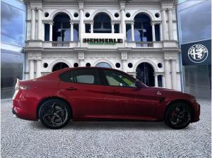 Alfa Romeo Giulia QUADRIFOGLIO 2.9 V6 Bi-Turbo 382 kW (520 PS) AT8 Akrapovic Roso Etna