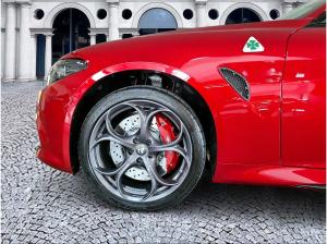 Alfa Romeo Giulia QUADRIFOGLIO 2.9 V6 Bi-Turbo 382 kW (520 PS) AT8 Akrapovic Roso Etna