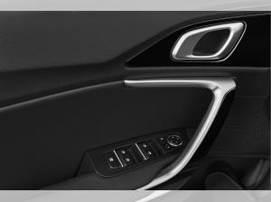Kia Ceed Ultimate Edition Automatik Style Paket