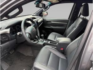 Toyota Hilux 4x4 Double Cab Invincible