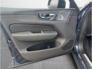 Volvo XC60 Ultra Black Edition T8 AWD 8-Gang Automatikgetriebe