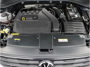 Volkswagen T-Roc Sport 1.5 TSI DSG / Navi, Pano, AHK, LED