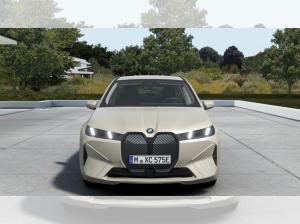 BMW ix xDrive45 Gewerbeaktion // 0,25 % DW Besteuerung // 20" // Komfort // Driving As. Plus //H&K Sound