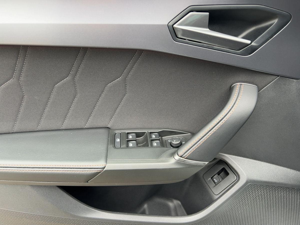 Cupra Leon Sportstourer 1.5 eTSI DSG Navi Kamera