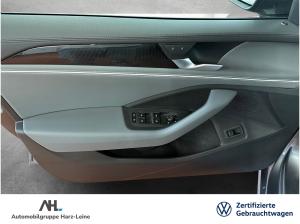 Volkswagen Passat Variant 2.0 TDI Business DSG LED Navi ACC RFK Massage AreaView