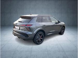 Audi Q3 SUV e-hybrid S tr. Matrix HUD 360 PANO 20