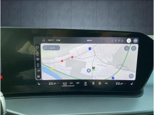 Audi Q3 SUV e-hybrid S tr. Matrix HUD 360 PANO 20