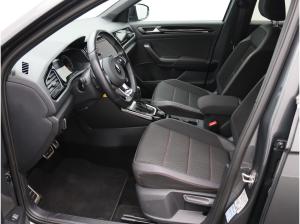 Volkswagen T-Roc Sport 2.0TDI 4M DSG / Navi, Pano, LED, AHK