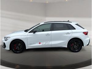 Audi A3 Sportback S line 45TFSI e matrix,Kam.,Massage