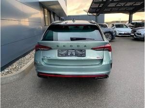 Skoda Octavia Combi RS 2.0 TSI DSG MATRIX RFK ACC APP