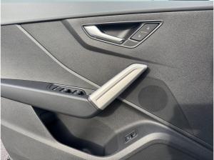 Audi Q2 advanced 35 TFSI S tronic matrix, AHK, Navi