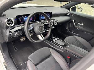 Mercedes-Benz A 200 AMG+Night+AHK+Multibeam+KeyGo+CarPlay+RüKa