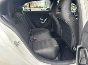 Mercedes-Benz A 200 AMG+Night+AHK+Multibeam+KeyGo+CarPlay+RüKa