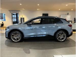 Audi Q4 e-tron 45   ⇒ AHK   ⇒ EDITION S-Line   ⇒ HUD   ⇒ 21"