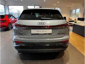 Audi Q4 e-tron 45   ⇒ AHK   ⇒ EDITION S-Line   ⇒ HUD   ⇒ 21"
