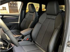 Audi Q4 e-tron 45   ⇒ AHK   ⇒ EDITION S-Line   ⇒ HUD   ⇒ 21"